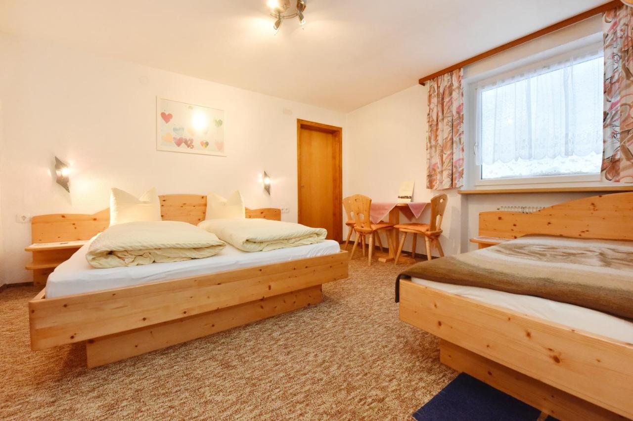 Pension Piz Buin Partenen Exterior photo