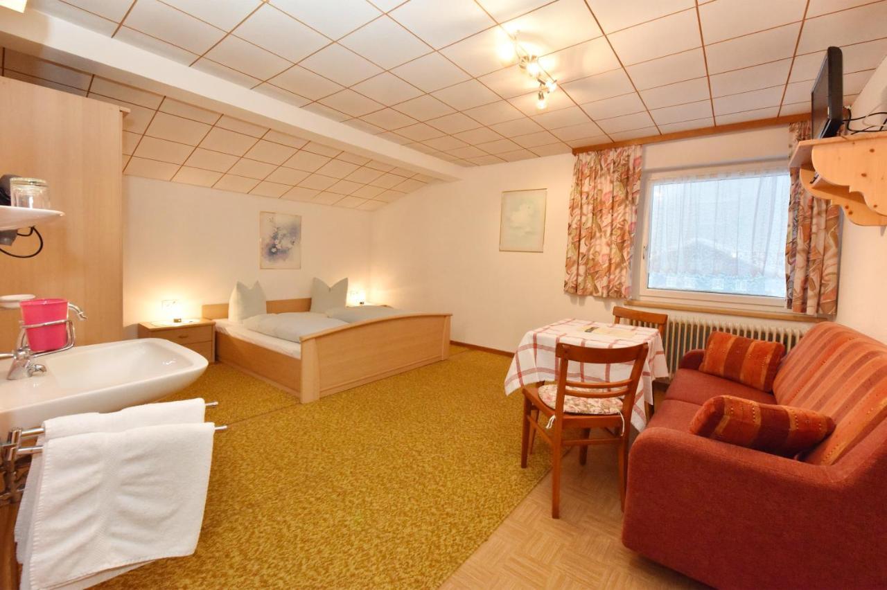 Pension Piz Buin Partenen Exterior photo