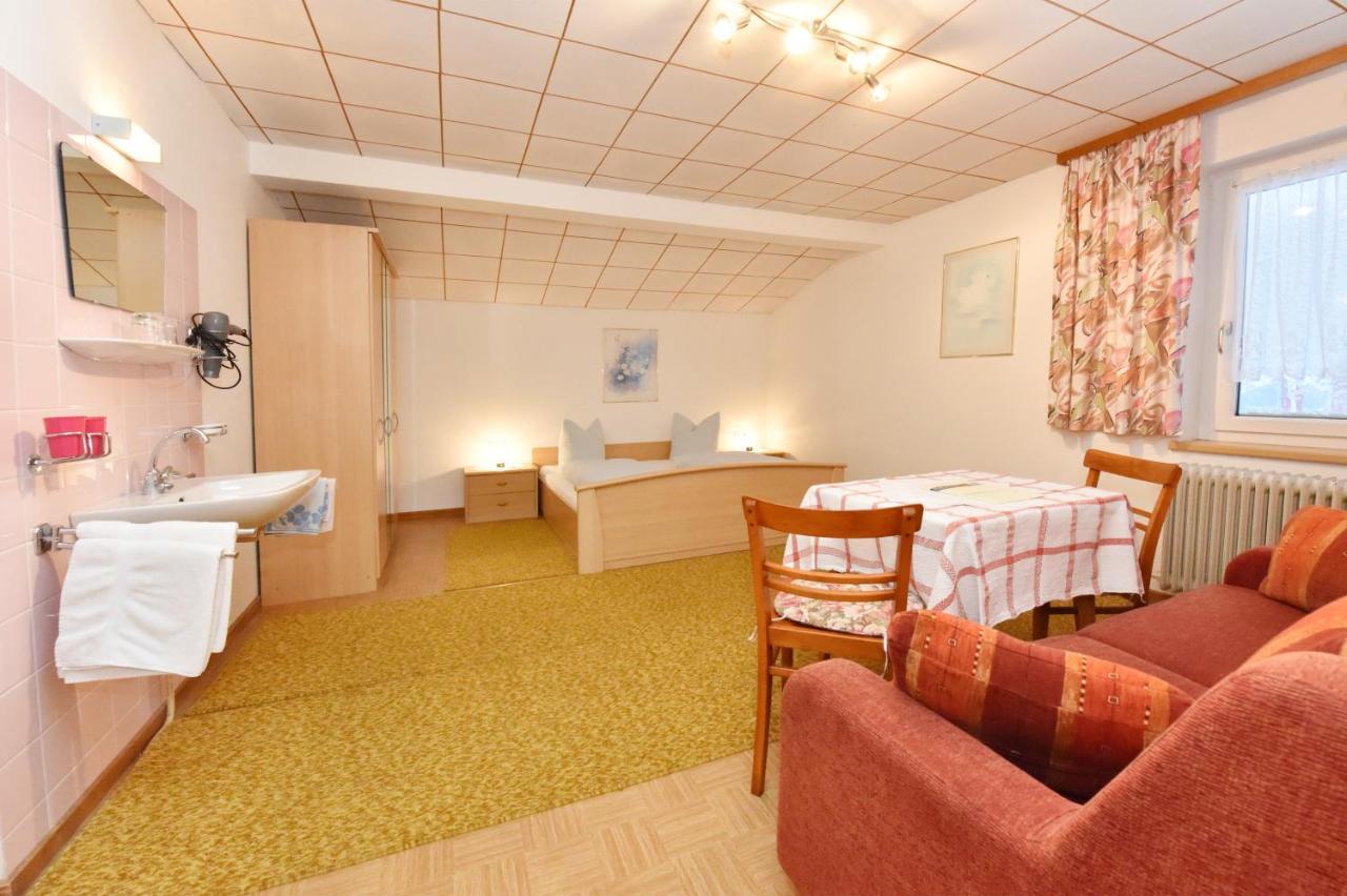 Pension Piz Buin Partenen Exterior photo